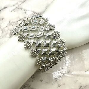 Vintage Coro Diamond pattern wide silver tone bracelet